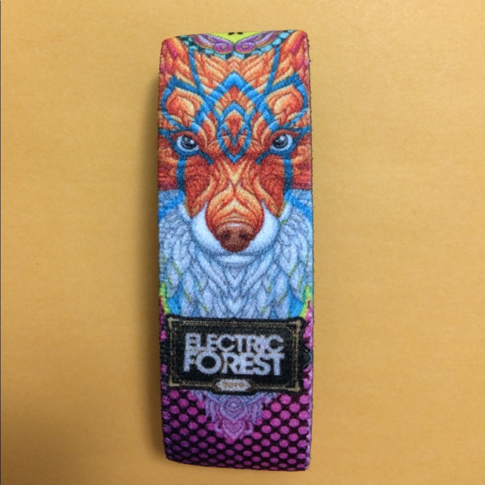 2 Custom Duel Sided Elastic Fox Bracelets